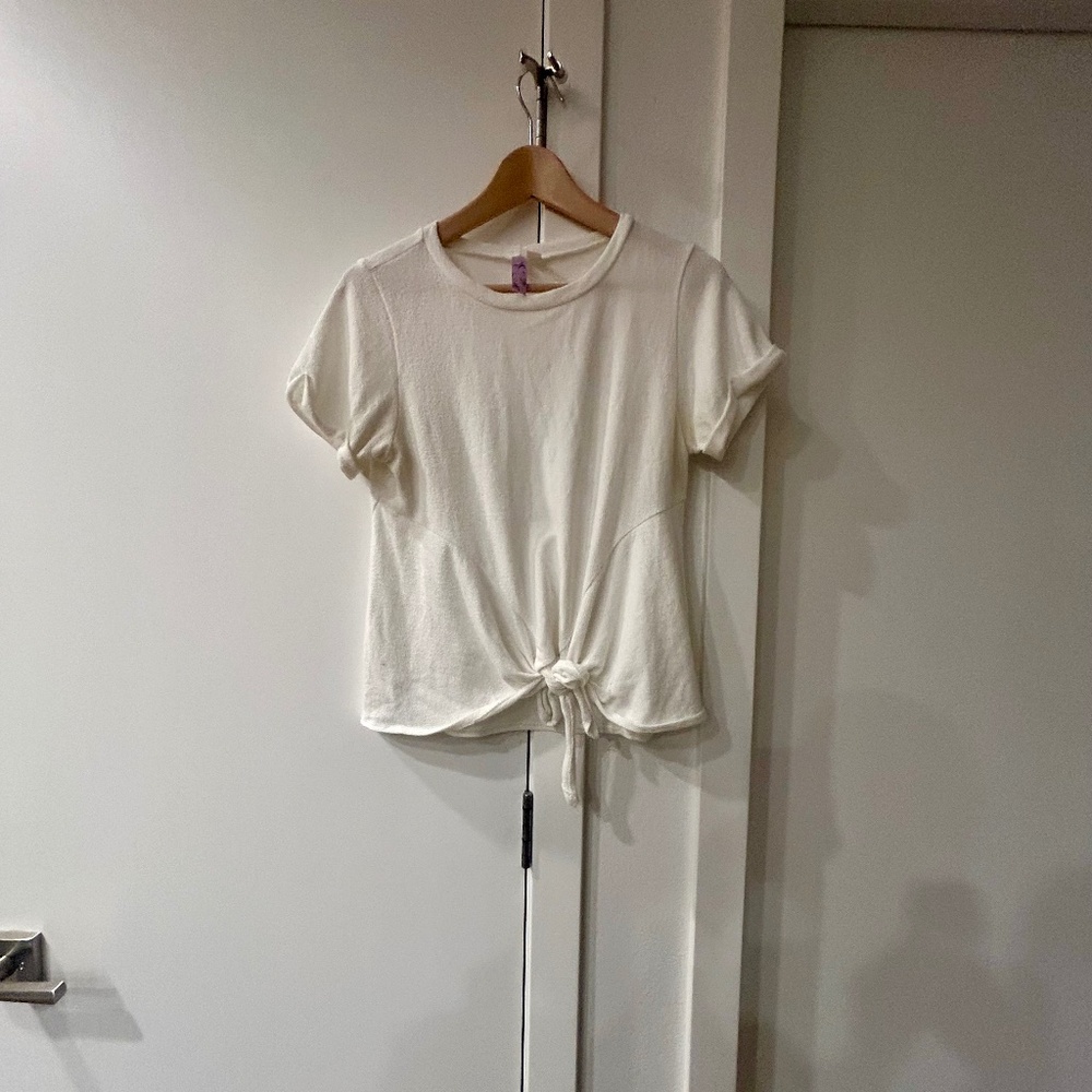 Alya white tie-front tee – size S